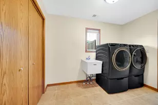 9874 Hart St, Saint John, IN 46373 - Photo 12