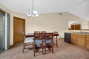 9874 Hart St, Saint John, IN 46373 - Photo 10