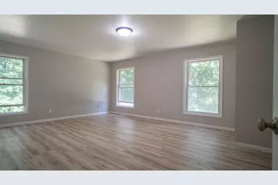 1553 W US Highway 20, La Porte, IN 46350 - Photo 6