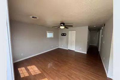 210 Pleasant Avenue, Michigan City, IN 46360 - Photo 2
