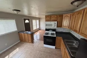210 Pleasant Ave, Michigan City, IN 46360 - Photo 4