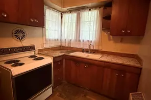 249 Shoreland Dr, Michigan City, IN 46360 - Photo 6