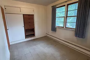 249 Shoreland Dr, Michigan City, IN 46360 - Photo 10
