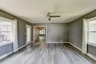 515 S Park Dr, Chesterton, IN 46304 - Photo 10