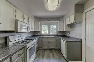 515 S Park Dr, Chesterton, IN 46304 - Photo 6