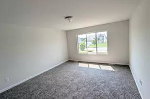 6761 Whitcomb St, Merrillville, IN 46410 - Photo 12
