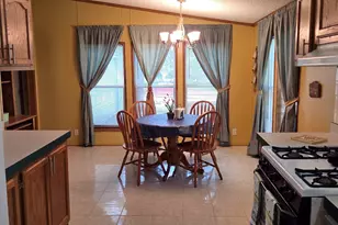 11643 Chateau Ln, Demotte, IN 46310 - Photo 6