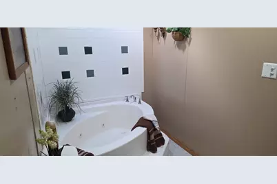 11643 Chateau Lane, Demotte, IN 46310 - Photo 14