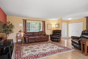 1232 Oriskany Dr, Schererville, IN 46375 - Photo 2