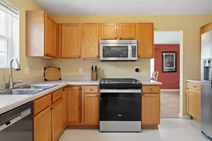 1232 Oriskany Dr, Schererville, IN 46375 - Photo 6