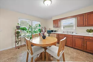 529 Birch St SW, Demotte, IN 46310 - Photo 8