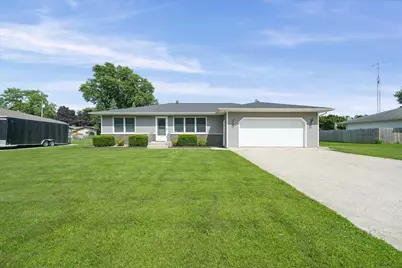 529 Birch Street SW, Demotte, IN 46310 - Photo 2