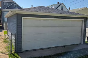 1539 Roberts Ave, Whiting, IN 46394 - Photo 4