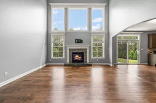 9827 Garden Way, Saint John, IN 46373 - Photo 6