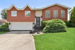 3992 Willowood Ct, Crown Point, IN 46307 - Photo 1