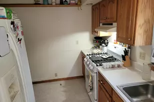606 W 13th St, La Porte, IN 46350 - Photo 6