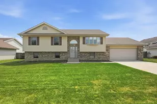 17541 Susan Ln, Lowell, IN 46356 - Photo 2