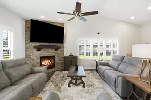 10791 Scarlett Oak Dr, Saint John, IN 46373 - Photo 14