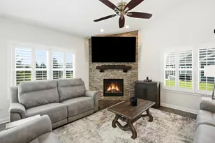 10791 Scarlett Oak Dr, Saint John, IN 46373 - Photo 12
