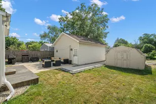 405 N Grant St, Crown Point, IN 46307 - Photo 26