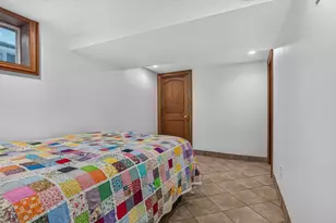 9937 Delaware Pl, Highland, IN 46322 - Photo 24