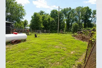 855 N 1025 E, Knox, IN 46534 - Photo 12