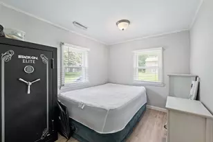 5628 Evergreen Ave, Portage, IN 46368 - Photo 8
