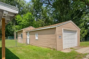 5628 Evergreen Ave, Portage, IN 46368 - Photo 16