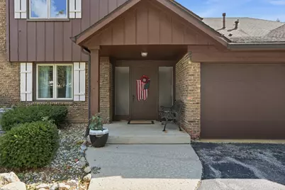 2529 E Lakeshore Drive, Crown Point, IN 46307 - Photo 1