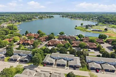 2529 E Lakeshore Drive, Crown Point, IN 46307 - Photo 4