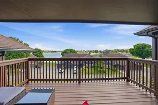 2529 E Lakeshore Dr, Crown Point, IN 46307 - Photo 6