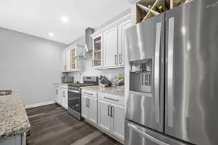 9551 Fescue Dr, Saint John, IN 46373 - Photo 12