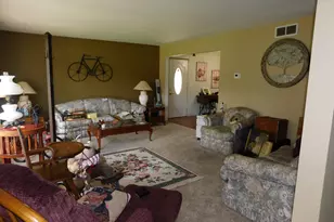 505 8th Ave NW, Demotte, IN 46310 - Photo 6