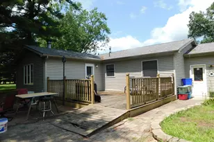 505 8th Ave NW, Demotte, IN 46310 - Photo 2