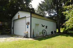 505 8th Ave NW, Demotte, IN 46310 - Photo 4