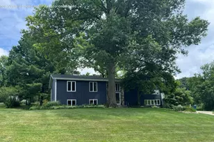 685 Slalom Ln, Valparaiso, IN 46383 - Photo 1