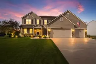 13921 Bluff View Rd, Dyer, IN 46311 - Photo 2