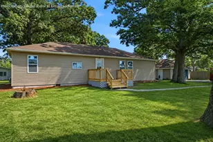 341 W 700 N, Valparaiso, IN 46385 - Photo 2