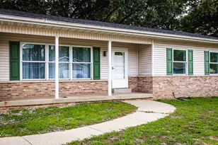 2124 Saffron St, Portage, IN 46368 - Photo 2