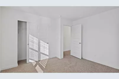 175 Cressmoor Boulevard, Hobart, IN 46342 - Photo 30