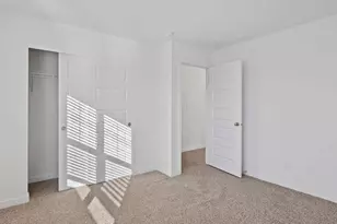 175 Cressmoor Blvd, Hobart, IN 46342 - Photo 30