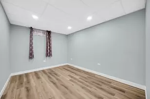 310 Cornwall Cir, Munster, IN 46321 - Photo 32