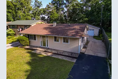 609 Washington Park Boulevard, Michigan City, IN 46360 - Photo 2