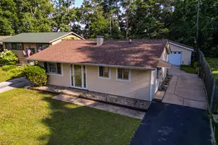 609 Washington Park Blvd, Michigan City, IN 46360 - Photo 2