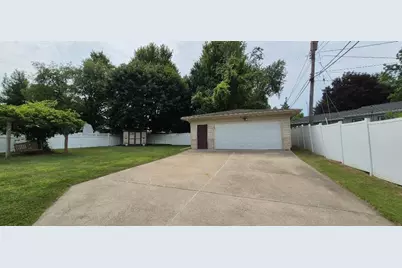 106 W 15th Street, La Porte, IN 46350 - Photo 28