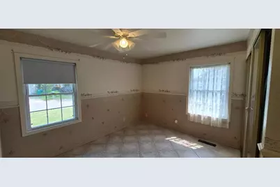 106 W 15th Street, La Porte, IN 46350 - Photo 18