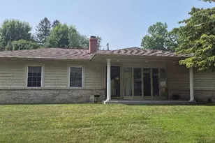 106 W 15th St, La Porte, IN 46350 - Photo 1