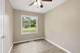 7726 New Hampshire Ave, Hammond, IN 46323 - Photo 14