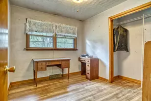 425 E Hilltop Ct, Lowell, IN 46356 - Photo 8