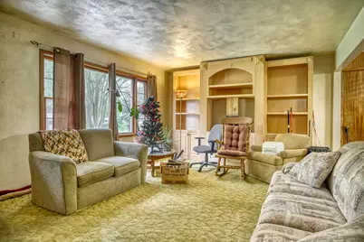 425 E Hilltop Court, Lowell, IN 46356 - Photo 12